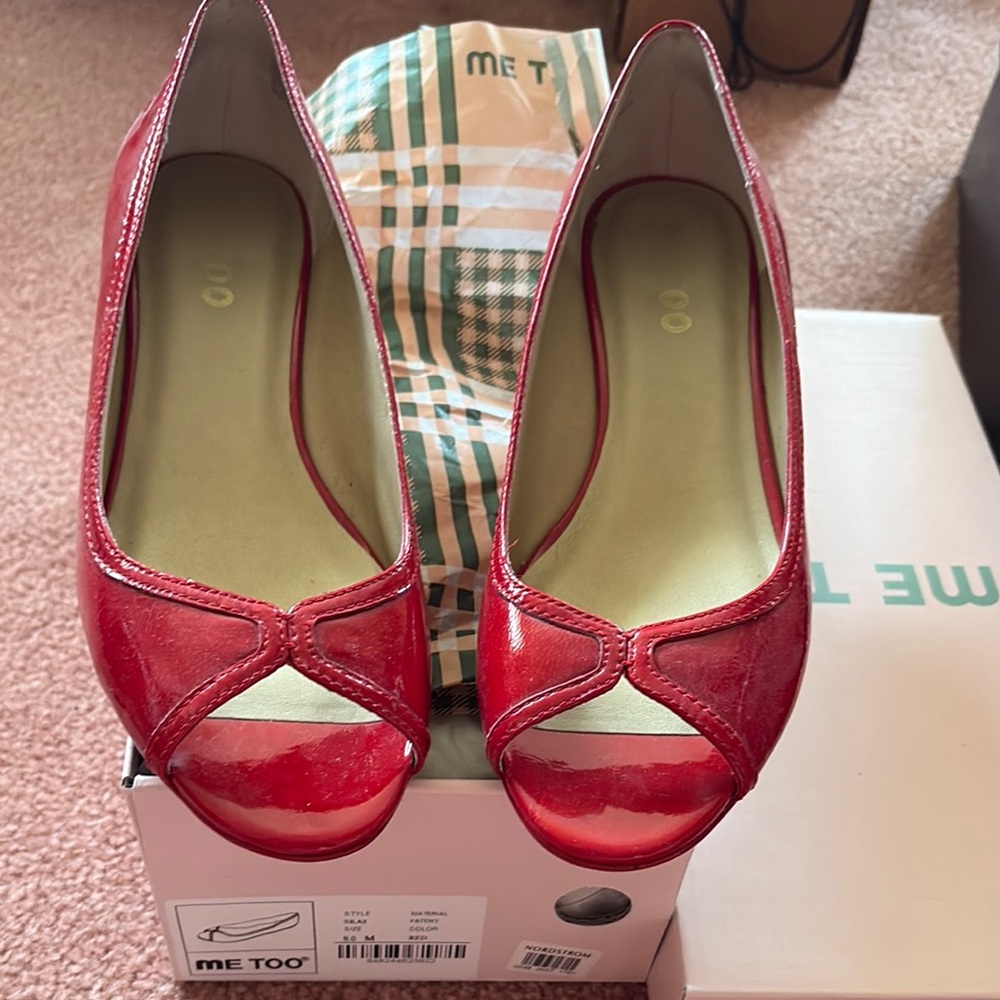 Me Too Red Patent Open Toe Wedge with Glossy Finish and Detail-Like New 8M